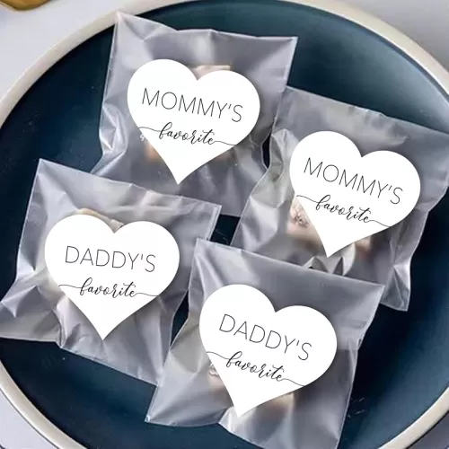 120-Pack Premium Waterproof Heart-Shaped Baby Shower Favor Stickers: Adorable Couples Shower Gift Labels, 60pcs Mommy & 60pcs Daddy's Favorites –Cute Gift Labels for a Memorable Touch