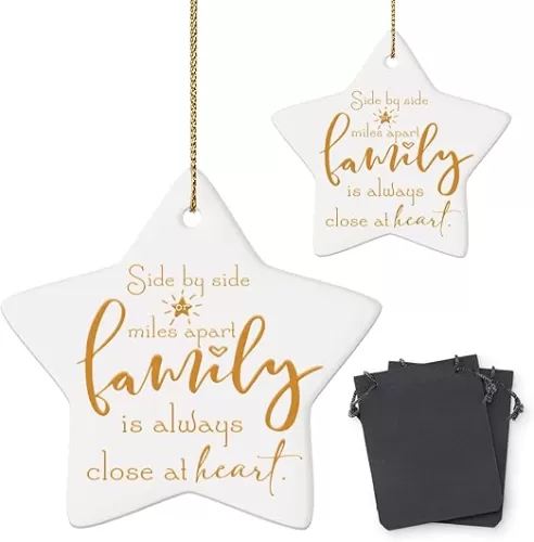 2 Pcs Christmas Tree Hanging Ornaments Family Decorations Gift Star Shaped Ceramic Hanging Sign Family is Always Close at Heart Sign Xmas Holidays Celebration