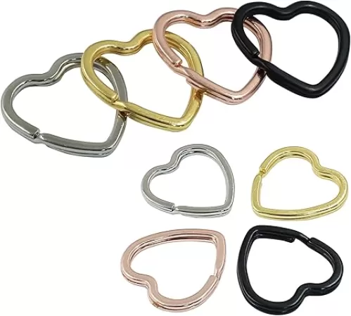40Pcs Heart Shaped Metal Key Rings, Heart Flat Split Key Rings for for Key Chains Connectors & Arts & Crafts Projects (4 Colors)