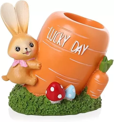 Beautiful Cartoon Pen Holder Decor Resin Craft Carrot Resin Ornament Pen Holder Heart-shaped Pencil Holders And Organizers Pencil Holder For Desk Pens And Pencils Case Pouch
