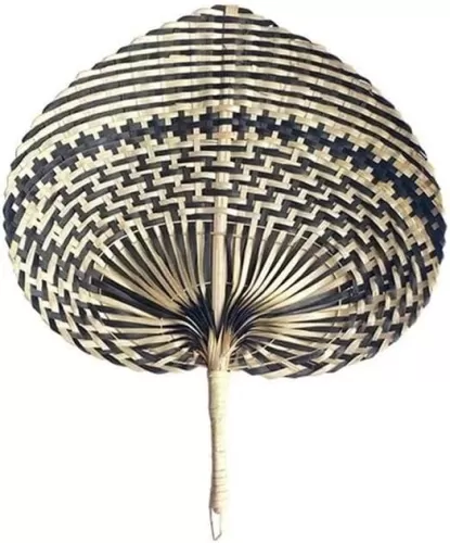 Hand Woven Fan, Rustic Chinese Handheld Fan, Natural Raffia Fans Heart Shaped Palm Leaf Hand Fans, for Wall Decor Wedding Favors(Black)