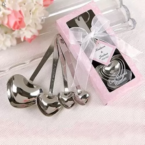 Baost 4Pcs/Set Creative Heart Shaped Stainless Steel Measuring Spoons Set Teaspoons Spice Spoon Baking Spoon Kitchen Cooking Spoon Wedding Bridal Shower Favors Guests Gift Random