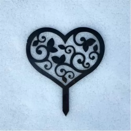 Mini Heart Garden Stake - Garden Decor (Raw Steel - Dark, 7.5" Wide x 6" Tall (Stake 2"))