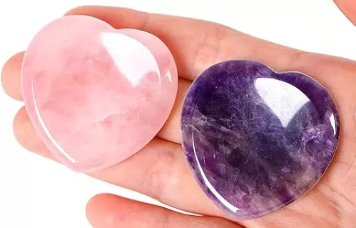 QINJIEJIE 2PCS Rose Quartz Crystals Heart Stones Amethyst Hearts Crystal Worry Stones for Anxiety Thumb Palm Polished Gemstone Pocket Gem Reiki Hearts Gifts Valentine