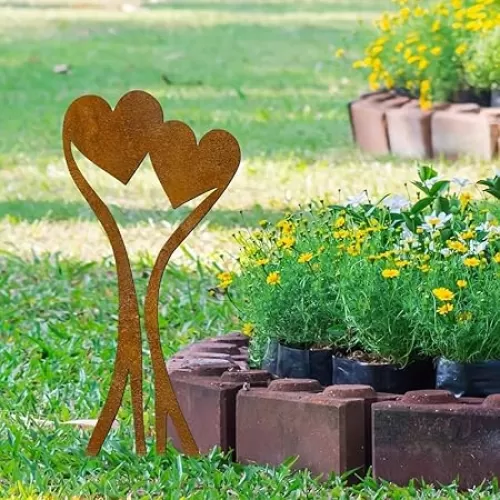 Rusty Metal Heart-Shaped Garden Stakes - Vintage Yard Decor - Outdoor Country Wedding Decorations - Weatherproof Ground Stakes - Romantic Garden Gift