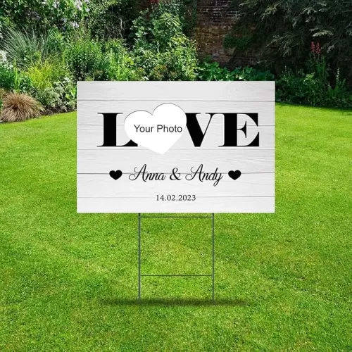 Valentines Day Love Heart Shape Yard Signs with Stakes 12x18 Inch Customized GuestBook Alternative Double Sided Lawn Signs with Stakes for Clinics Road Lawn Decoration Props