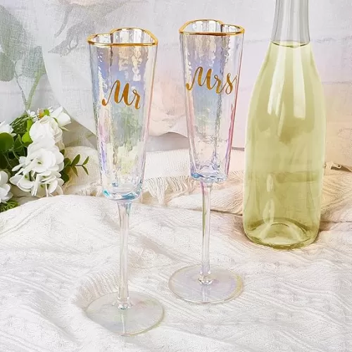 Artessa Wedding Champagne Glasses of 2, Iridescent Heart Champagne Flutes with Gold Rim, Mr & Mrs Toasting Glasses for Bride and Groom, Present for Engagement/Wedding/Valentine