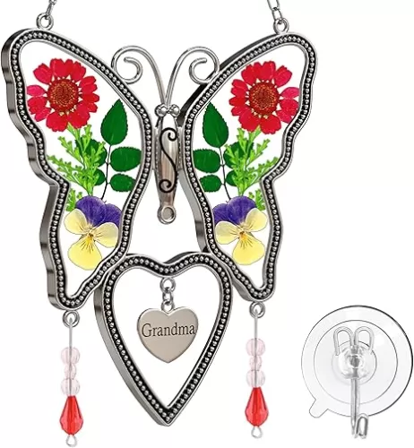 Suncatcher Grandma Butterfly Heart Shaped Glass Suncatcher with Pressed Flower Nana Gifts Wind Chimes with Real Flowers, Pendant Birthday Gifts for Grandma Mother`s Day Indoor Décor
