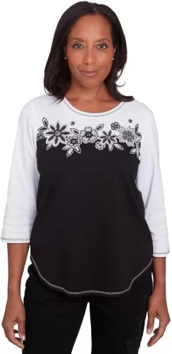 Alfred Dunner Women's Wild at Heart Spliced Floral Yoke Top Black/White