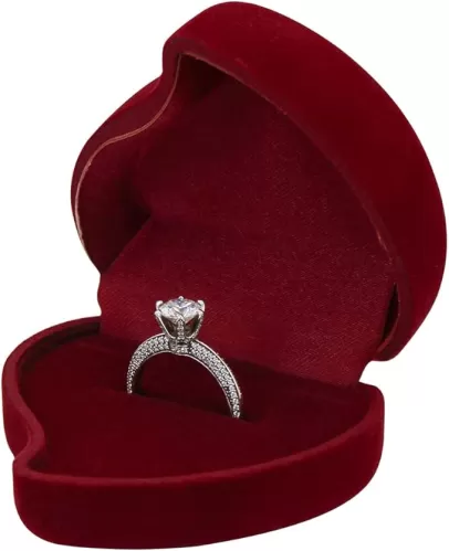 FuninCrea Velvet Ring Box, Single Ring Holder Jewellery Gift Organizer Boxes Heart-Shaped Wedding Jewelry Box Case Small Wedding Engagement Ring Box for Marriage Proposal Ceremony Gift (Red)
