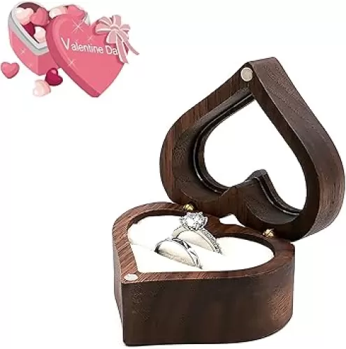 Wooden Ring Box, Personalized Ring Box Mini Engagement Ring Holder Box, Heart-shaped Wedding Ring Box for Ring, Elegant and Retro Ring Holder Box for Wedding Ceremony Christmas Gift