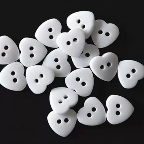 100Pcs Heart Shape Buttons DIY Handmade Craft Art Sewing Buttons Glossy Pearl White, Horizontal Eye Holes, 12.7mm