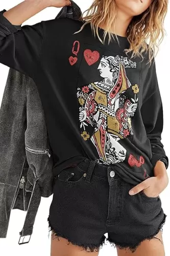 Fazortev Womens Crewneck Graphic Sweatshirts Queen Of Hearts Long Sleeve Shirts Cute Loose Fit Casual Pullover Tops