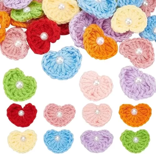 FINGERINSPIRE 32 PCS 8 Colors Pearl Crochet Heart Appliques 1.0x1.3inches Heart Shaped Wool Sew on Crochet Patches, Mini Knitted Handmade Heart Pearl Appliques for DIY Cloth Bag Accessories