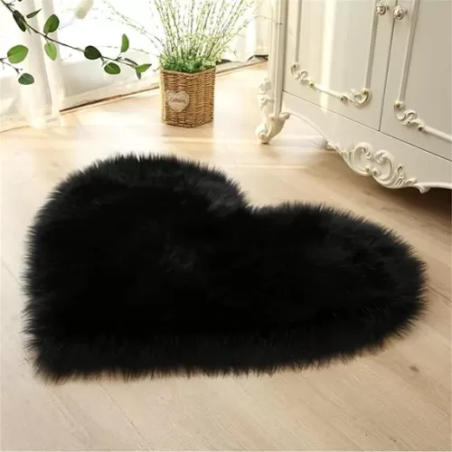Heart Rug, Black Heart Shaped Rug, Fluffy Faux Fur Rug, Cute Heart Small Area Rugs, Shag Mats for Bedroom Living Room, Love Coquette Room Decor 2x3 Ft