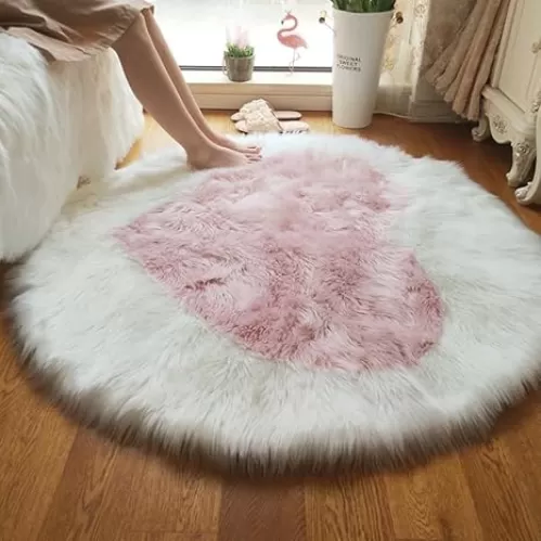Pink Heart Shaped Faux Fur Rug - Fluffy Shaggy Rug for Bedroom & Living Room, Light Pink Heart Decor (31.5"x31.5")