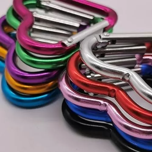 10 Pcs Aluminum Heart Carabiner Hook Clip Key Holder Heart Shaped Aluminum Alloy Keychain Clip Carabiner ，Keychain Tool Party Favors Camping Hiking Backpack Accessory