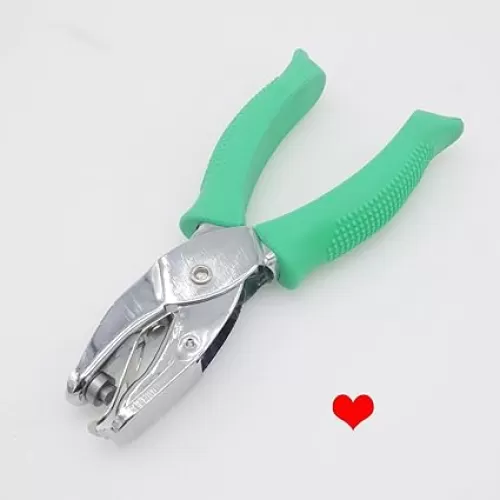 Handheld Heart Shape Hole Punch, 1/4 Inch Hole Size, Craft Paper Puncher, Single Pack, Ideal for DIY Projects and Office Use