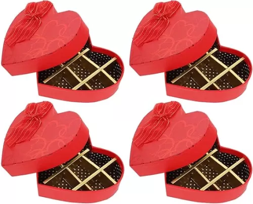 FOMIYES Heart Chocolate Box Valentines Day Heart Shaped Boxes 4pcs Hearts Treat Box with Lids Engagment Boxes Nesting Cookie Box for Giving Present Wrapping Packaging Snack