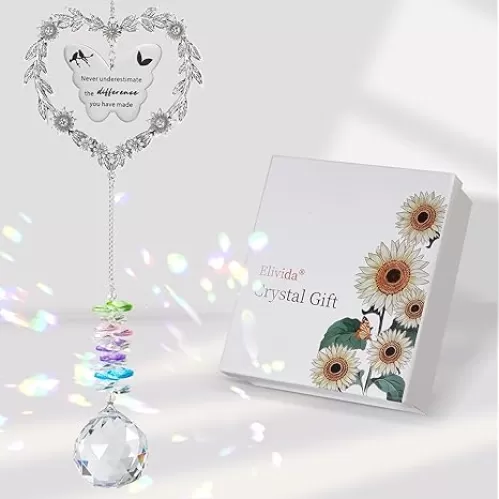 Retirement Gift Sun Catcher, Happy Retirement Gift for Women Men, Retirement 2025 Rainbow Maker for Coworker, Heart-Shaped Metal Wreath Design Ornament, Farewell Crystal Gift for Friends