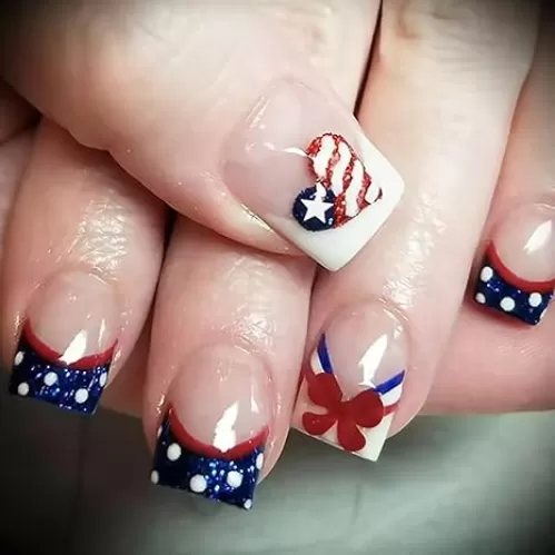 4th of July Press on Nails Short Square Fake Nail Independence Day Blue Glitter French Tip False Nails with Heart Bow Designs Acrylic Glue on Nail Patriotic Artificial Nail for Women 24 Pcs