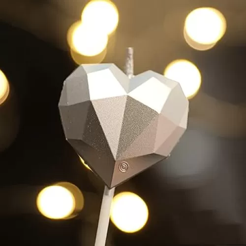 Love Heart Shaped Birthday Candle, Metallic Multicolor 3D Design Cake Candles, Creative Fun Long Thin Wedding Birthday Candles Set, Party Supplies, Cake Decoration (Silver)
