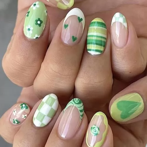 Short Almond Fake Nails with Design, Spring Press on Nails French Tip False Nails Green Plaid Stripes Flower Heart Acrylic Nails Cute Round Head Shaped Glue on Nails for Spring Summer Nail Art
