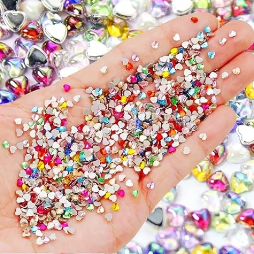 600Pcs Colorful Heart Nail Rhinestones Aurora Valentine Heart Nails Art Charms Mini Hearts Shiny Resin Diamonds Design Multi-Color Flatback Crystals Hearts Nails Charms for Women Manicure Nails Decor