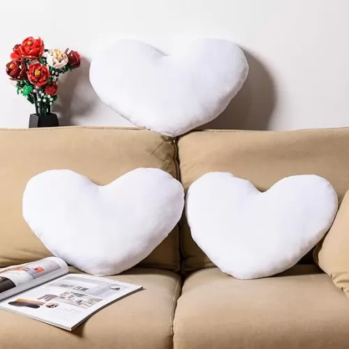 AWIZOM 3 Pcs Heart Pillows White Heart Throw Pillows Cute Fuzzy Pillows Crystal Velvet Pillows Soft Throw Cushion Decorative Pillows for Valentine's Day Wedding Home Bed Sofa Couch Decor, 13.8x11.8