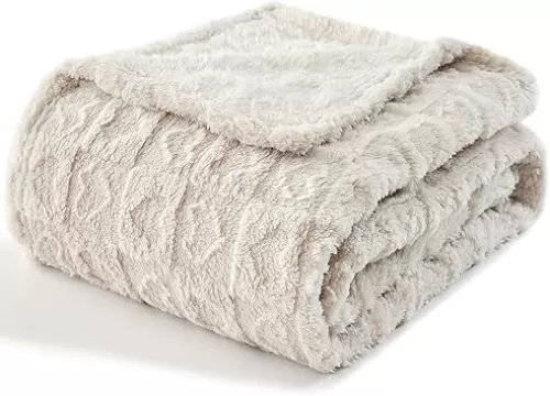 lifein Throw Blanket for Couch - Soft Heart Bed Throw Blanket, Fleece Cozy Blanket, Cute Fluffy Lightweight Blankets&Throws for Sofa, Chair, Home Decor, Woman(50x60in, Taupe)