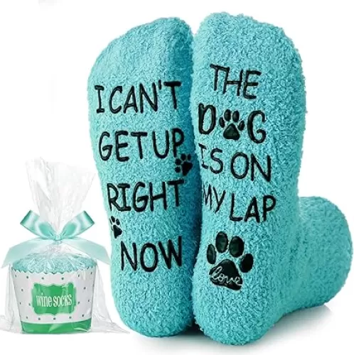 Zoooyawn Dog Mom Gifts for Women, Mother's Day Gifts for Dog Lovers Funny Fuzzy Socks for Women Mom Grandma Birthday