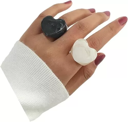 Acrylic Heart Shaped Chunky Rings Set Black White Heart Resin Pull Finger Rings Thick Ring Colorful Jewelry for Women Teen Girls Band Rings