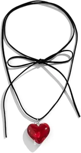 FunBoat Queen of Hearts Accessories - Chunky Puffy Heart Necklace - Goth Choker Pendant Chain for Women