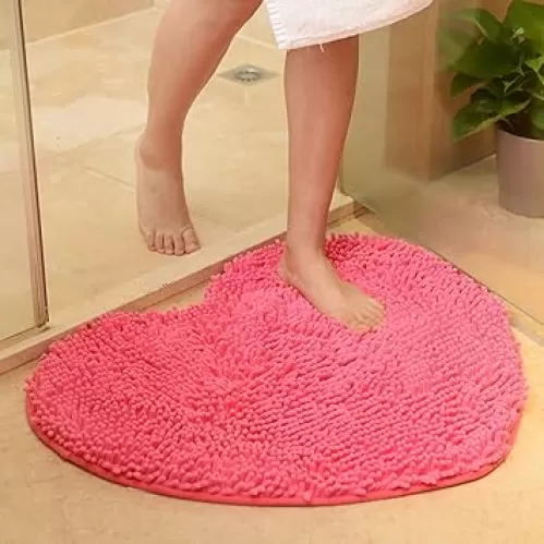 Pink Heart Shaped Chenille Bath Mat Soft Absorbent Plush Microfiber Bathroom Rug Non-Slip Machine Washable Shaggy Mats Carpet for Shower, Bedroom, Bathtub, 20"x24"