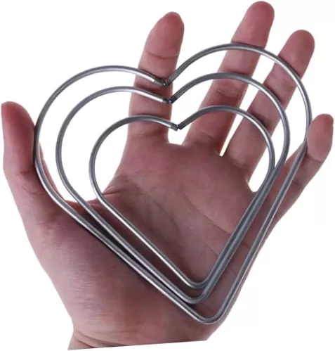 IMIKEYA 3Pcs Heart Shaped Metal Dreamcatcher Rings DIY Craft Hoops Sturdy and Versatile for Home Decor Projects