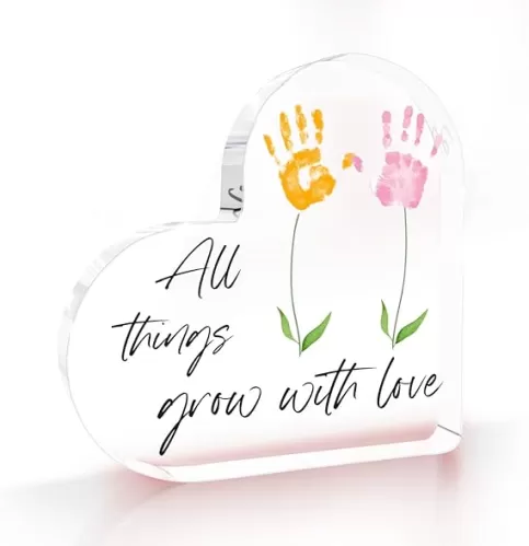 Mother's Day Gifts for Mom from Son Daughter I Love You Thank You Mom Gigi Birthday Gifts Office Desk Decor for Home Heart Acrylic Sign Christmas Gigi Gift
