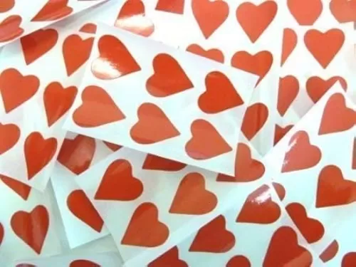 22X20mm Red Heart Shaped Coloured Plastic Seal Stickers Durable Sticky Vinyl Labels