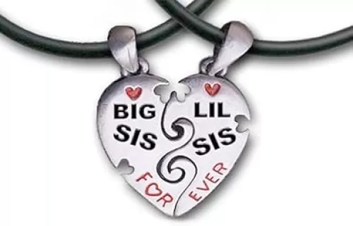 Big Sis & Lil Sis Heart Pendant Necklaces w/ chains. Pewter 2 piece set with PVC ropes. Older big sister or a younger little sister! (Broken Heart Friendship jewelry Sibling Gifts). Recommended for Adults.
