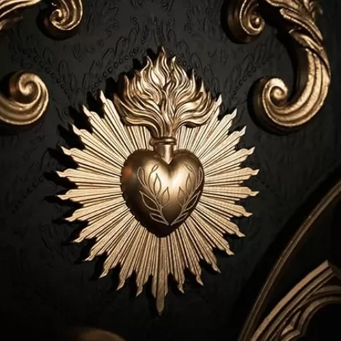 KURKUR Sacred Heart Wall Art Hanging Ornament, Holy Family Three Sacred Hearts Wall Plaques, Resin Sacred Heart Wall Sculpture Catholic Christian Religious Gift(Golden)