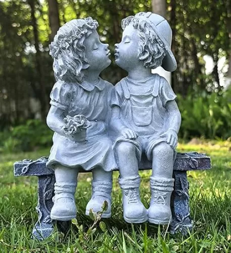 Garden First Kiss Outdoor Statue Decorative, Flower Bed Decor Puppy Love Kissing Couple, Boy and Girl Kissing Garden Figurine for Yard Patio Art