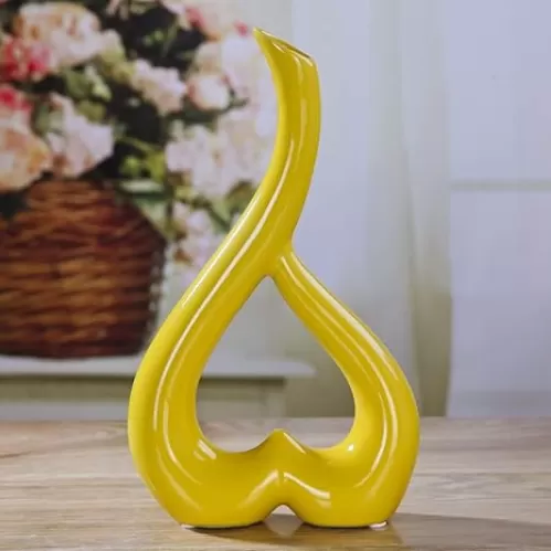BESPORTBLE Ceramic Flower Vases Decorative Heart-Shaped Flower Receptacle Adornment for Home Decor Living Room Bedroom (Yellow)