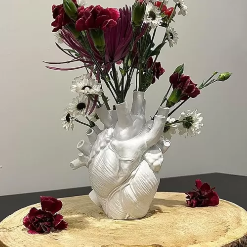 Heart Vase Resin Sculpture, Creative Heart Art Flower Vase Flower Pot Desktop Home Decoration Living Room Desk Table Ornament Decoration Gift Valentine's Day Gift