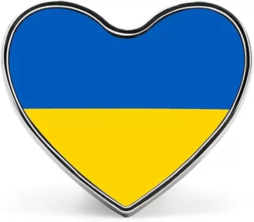 Flag of Ukraine Heart Shape Badge Metal Button Badge Decorative Button Brooch Lapel Pins