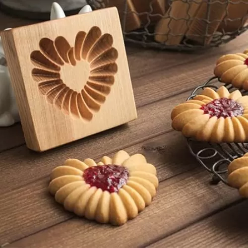 Funny Cookie Cutter Wooden Carved Embossing Mold for Gingerbread, DIY Shapes Cookie Stamp Biscuit Moulds for Cake Decorating Dessert Chocolate Sugar Craft, Kitchen Baking Tools (Love Cookies)