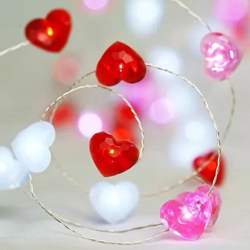 KAiSnova Valentine’s Day Fairy String Lights 10ft 40LEDs Red Pink White Heart Shaped Twinkle Fairy Lights Battery Operated with Remote for Indoor Bedroom Wedding Party Mother Day Decor