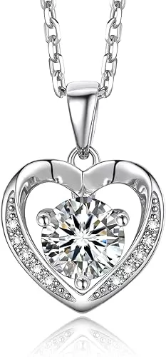 MomentWish Heart Necklace for Women, Gift for Christmas, Moissanite Necklace, D Color VVS1 Simulated Diamond 925 Sterling Silver Necklace, Love Gifts for Birthday Valentine's Day