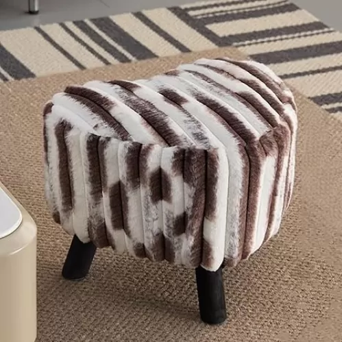 Small Foot Stool, Heart-Shaped Footrest with Soft Padded Seat, Foot Stool with Wood Legs, Modern Ottoman Footstool for Living Room Bedroom Office(41x35x33cm(16x14x13inch), D)