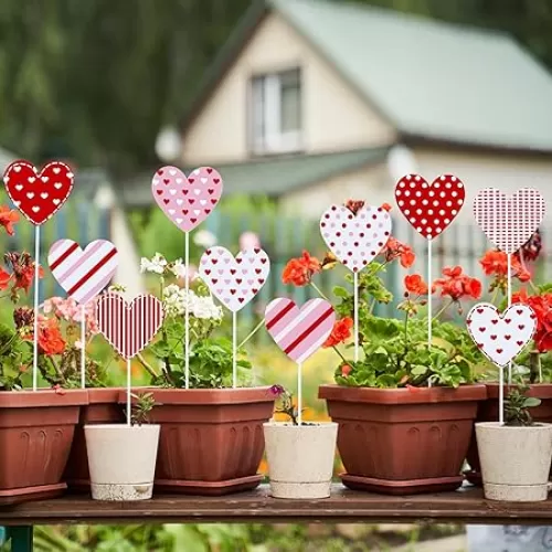 Tandefio 10 Piece Valentine's Day Heart Planter Stakes Metal Valentines Heart Decorative Garden Stakes Valentine Heart Shape Yard Stakes Sign Pink Red Decor for Patio Lawn Valentines Decor