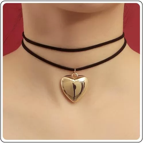 Gothic Heart Velvet Choker Necklace Chain Vintage Black Leather Choker Necklace Punk Gold Fluffy Love Heart Pendant Necklace Choker Classic Black Collar Necklaces Jewellery for Women Girls