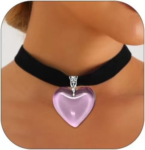 Gothic Love Heart Choker Necklace Vintage Black Velvet Peach Heart Pendant Necklace Punk Style Y2k Clavicle Necklace Christmas Halloween Jewelry Gifts